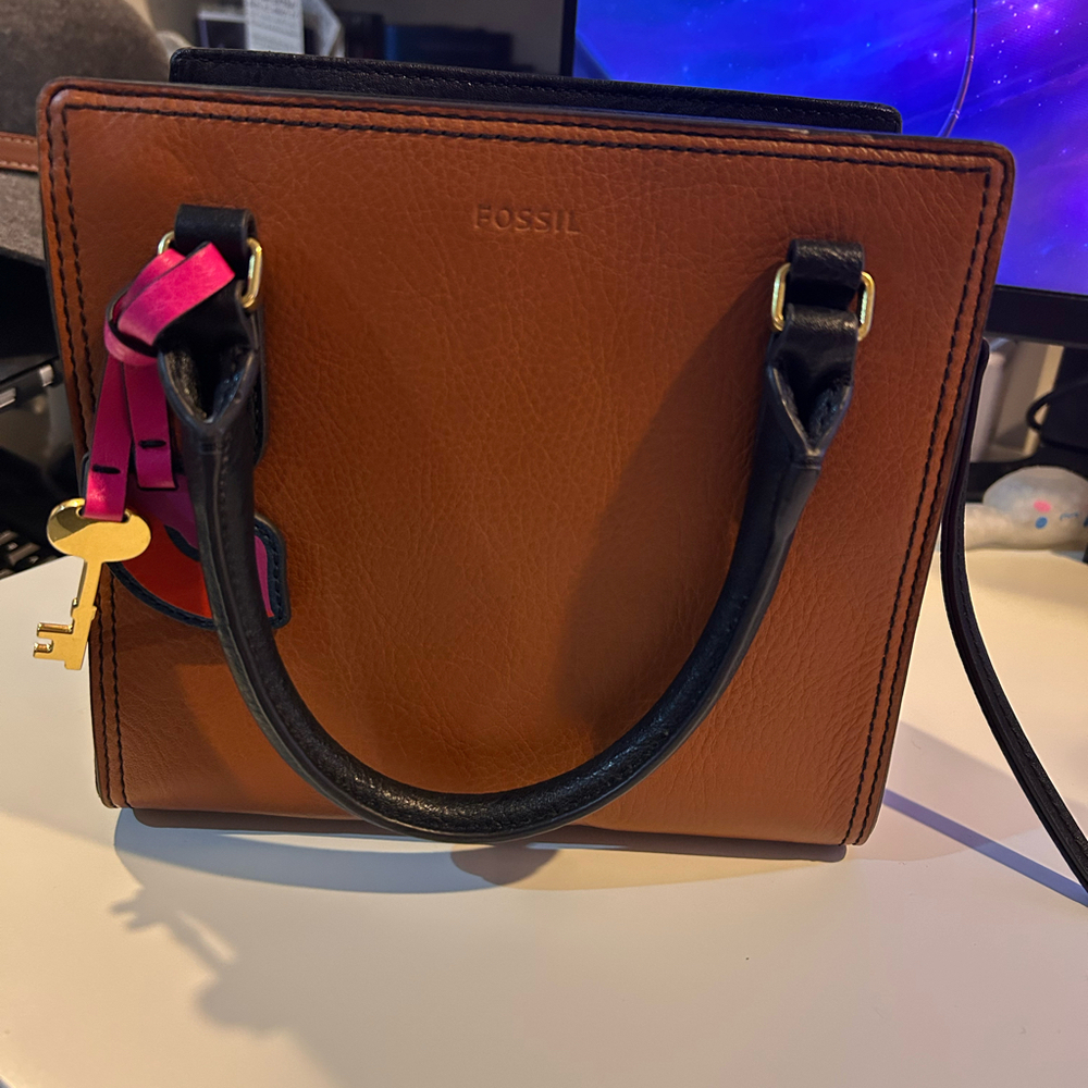 No crossbody strap- Fossil Hope Crossbody Bag Purse Colorful Brown
